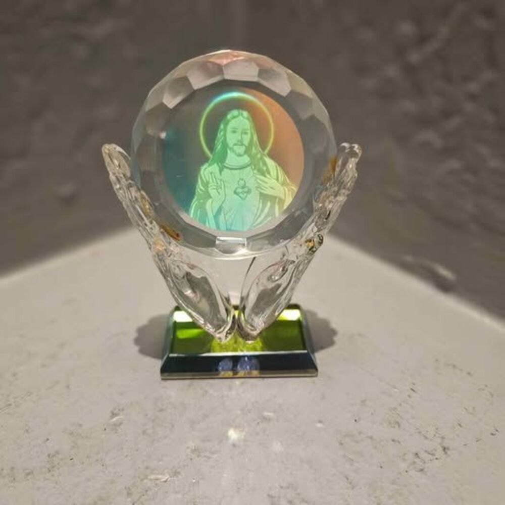 Crystal Paperweight Figurine Jesus 3.5"